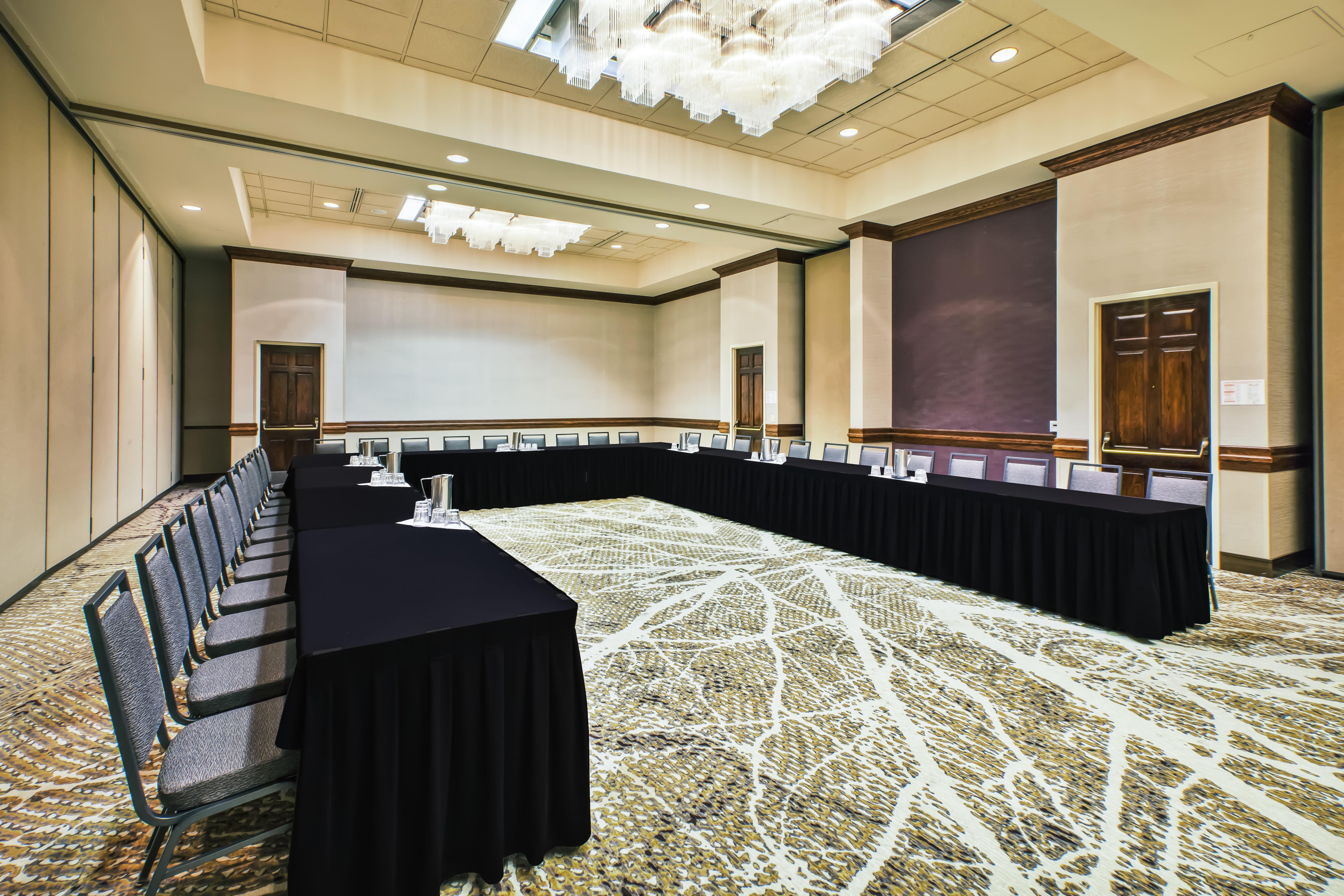 Doubletree By Hilton Rapid City Downtown Convention Center Εξωτερικό φωτογραφία