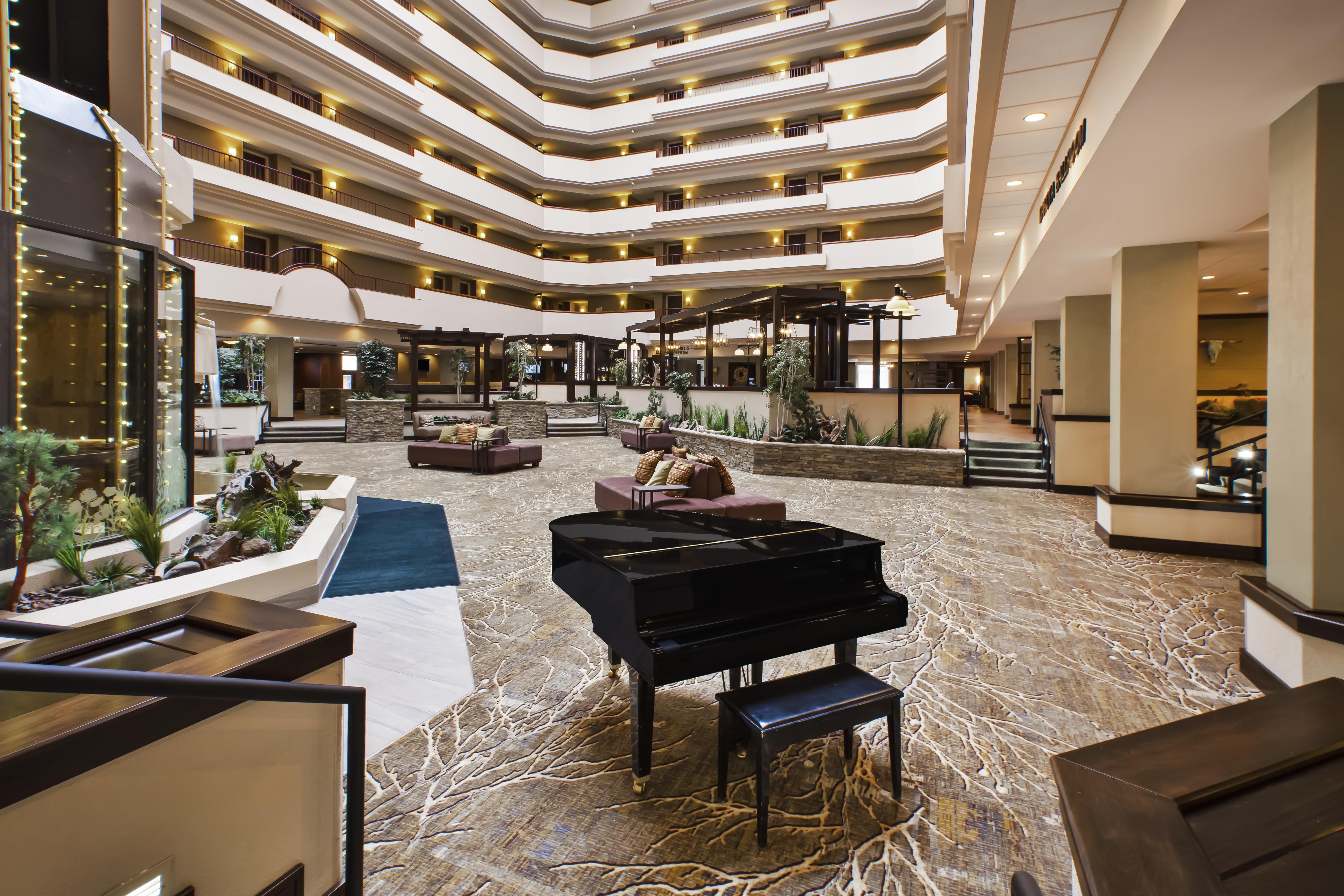 Doubletree By Hilton Rapid City Downtown Convention Center Εξωτερικό φωτογραφία