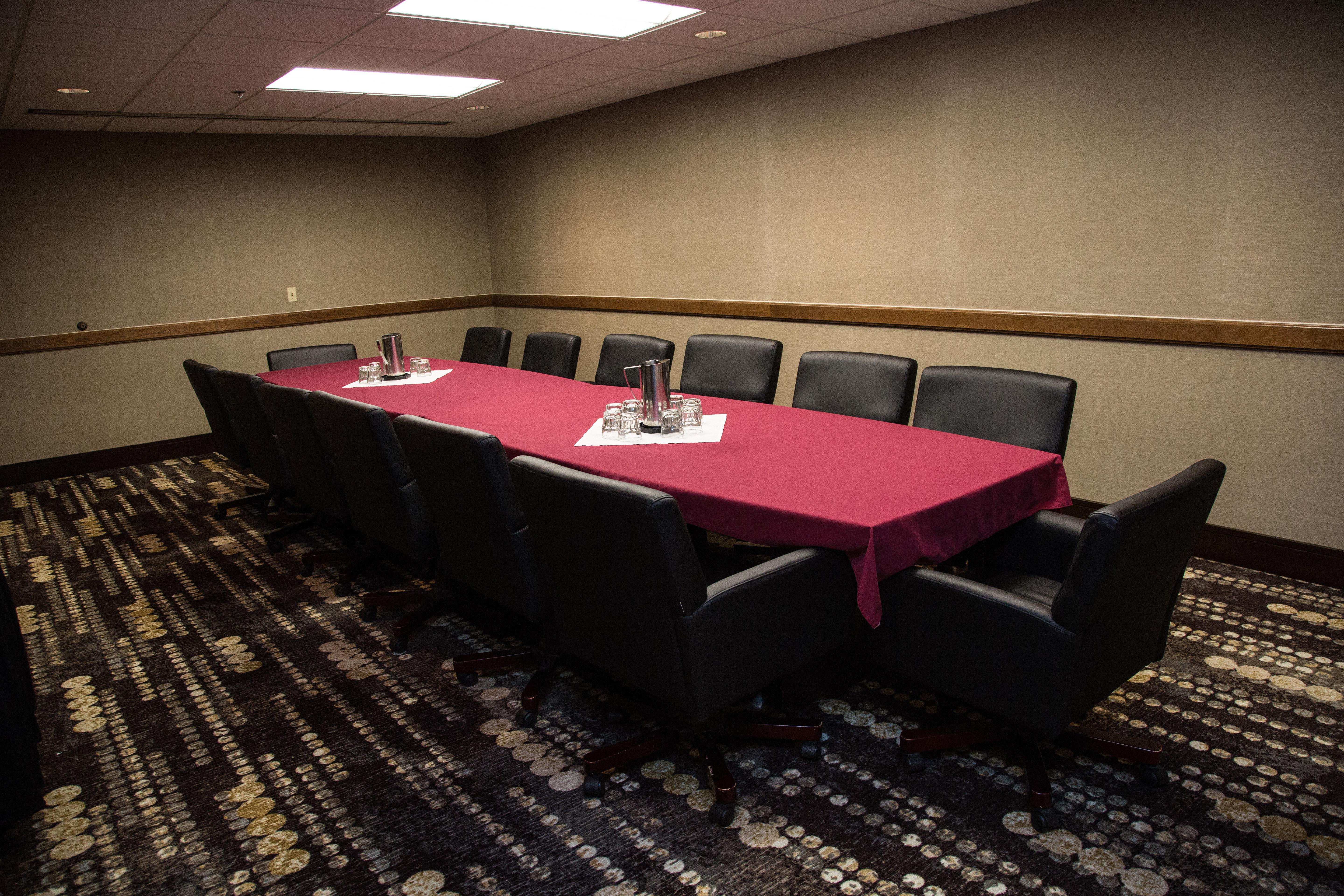 Doubletree By Hilton Rapid City Downtown Convention Center Εξωτερικό φωτογραφία