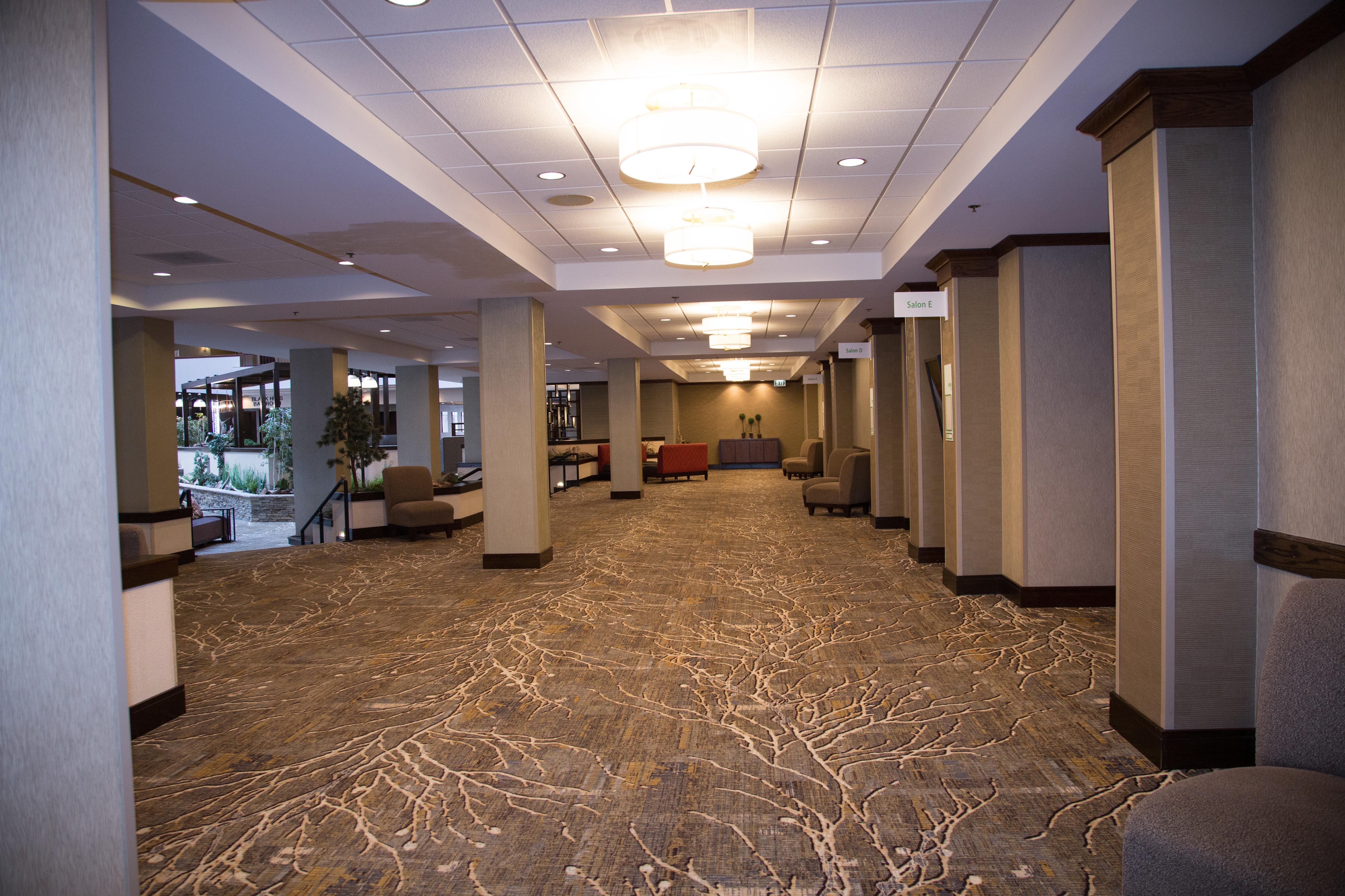 Doubletree By Hilton Rapid City Downtown Convention Center Εξωτερικό φωτογραφία